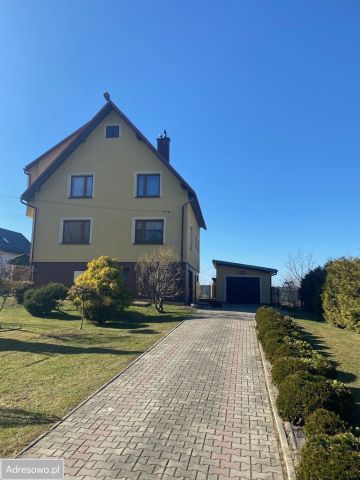 dom wolnostojący, 5 pokoi Moszczenica Niżna Lipie. Zdjęcie 1