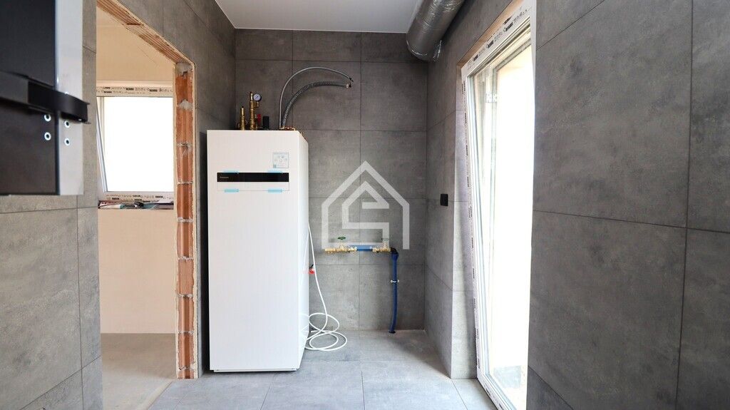 dom wolnostojący, 5 pokoi Dąbrowa. Zdjęcie 18