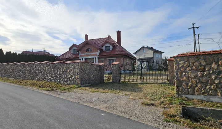 dom wolnostojący, 8 pokoi Busko-Zdrój Łagiewniki