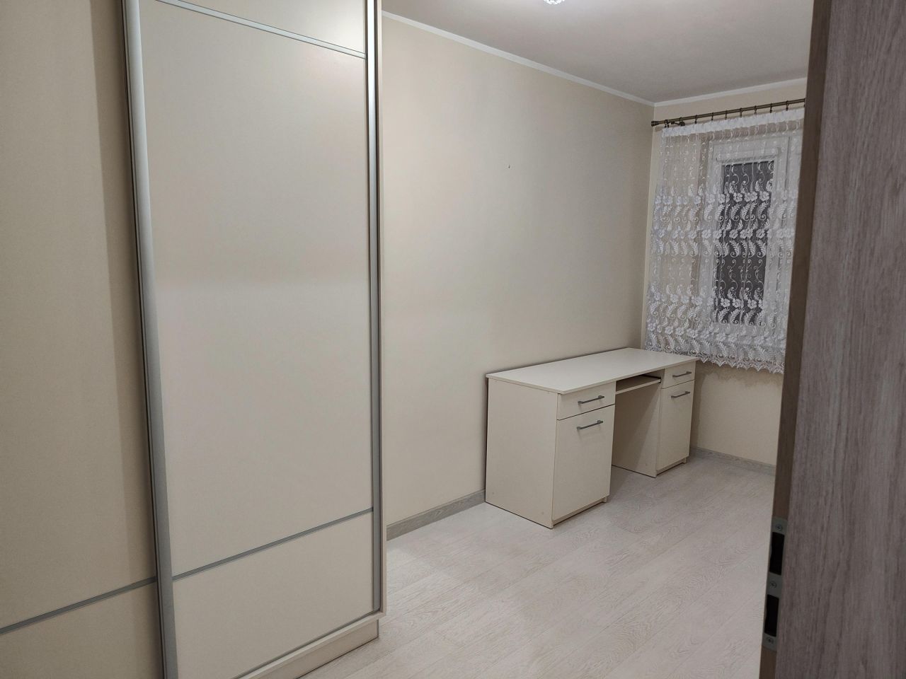 Mieszkanie 3-pokojowe Bełchatów, Dolnośląskie. Zdjęcie 9