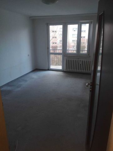 Mieszkanie 2-pokojowe Chrzanów Centrum, ul. Broniewskiego. Zdjęcie 1