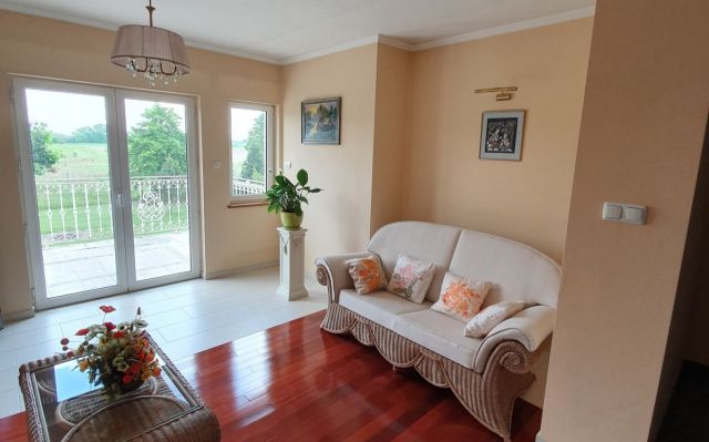 dom wolnostojący, 6 pokoi Łazy. Zdjęcie 5