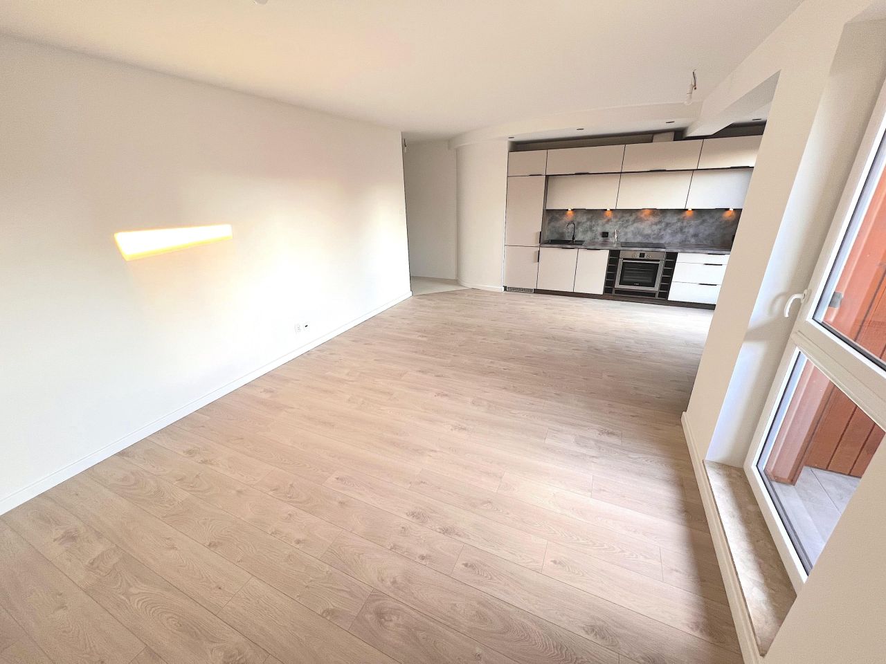 Mieszkanie 2-pokojowe Kołobrzeg Centrum, al. I Armii Wojska Polskiego. Zdjęcie 4