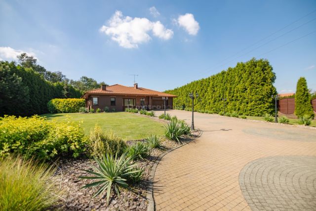 dom wolnostojący, 3 pokoje Wola Branicka. Zdjęcie 11