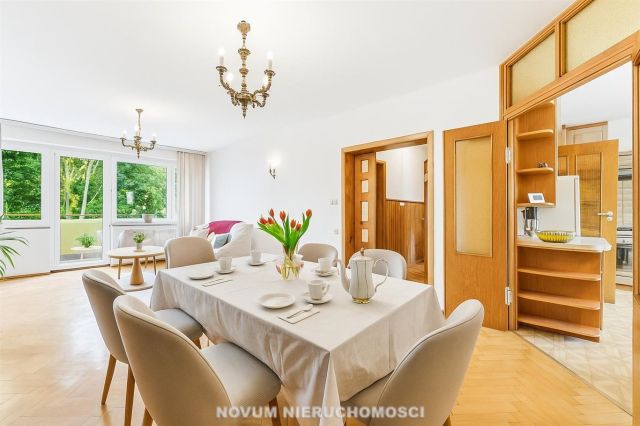 dom wolnostojący, 12 pokoi Tarnowskie Góry Centrum. Zdjęcie 3