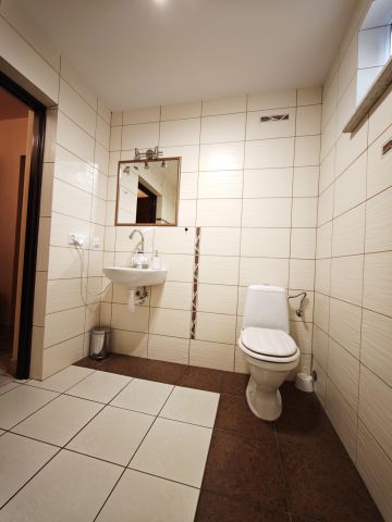 dom wolnostojący, 5 pokoi Młyniec. Zdjęcie 9