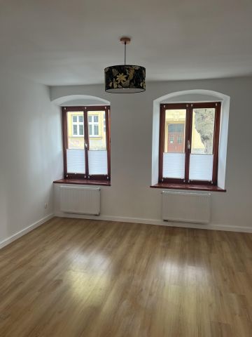 Mieszkanie 3-pokojowe Bielsko-Biała Śródmieście, ul. Cieszyńska. Zdjęcie 1