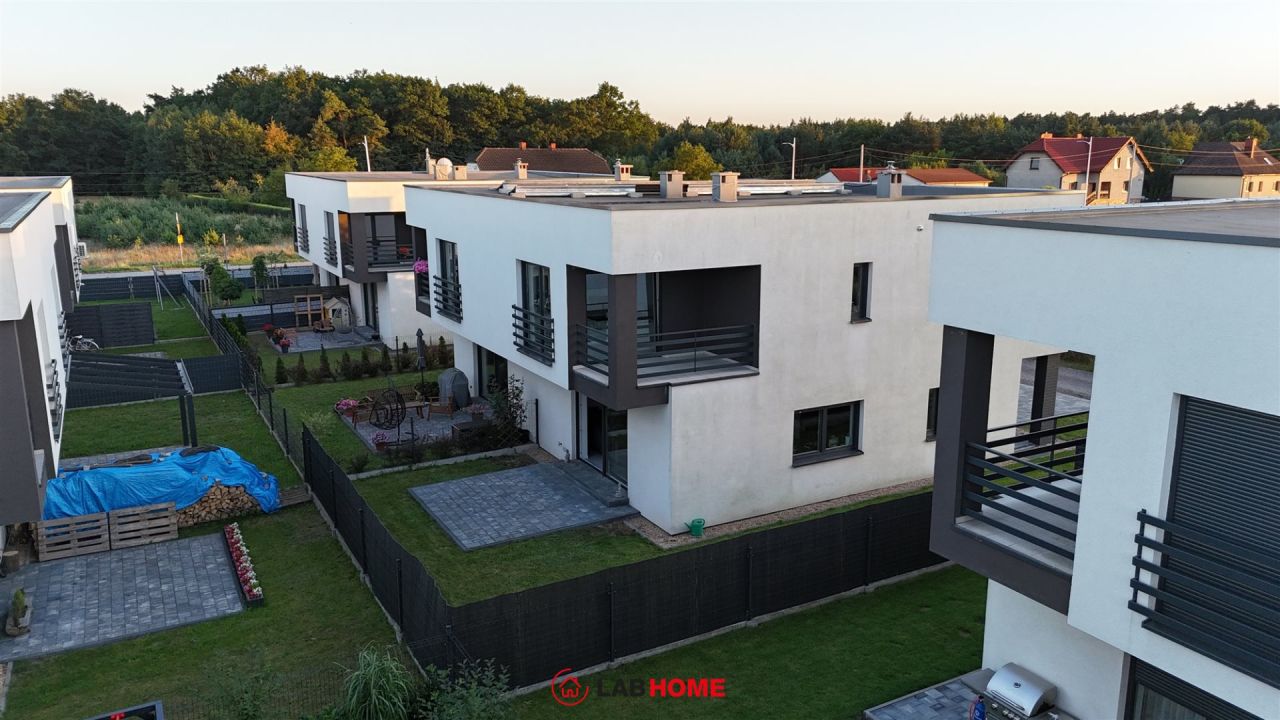 bliźniak, 4 pokoje Lubliniec. Zdjęcie 3