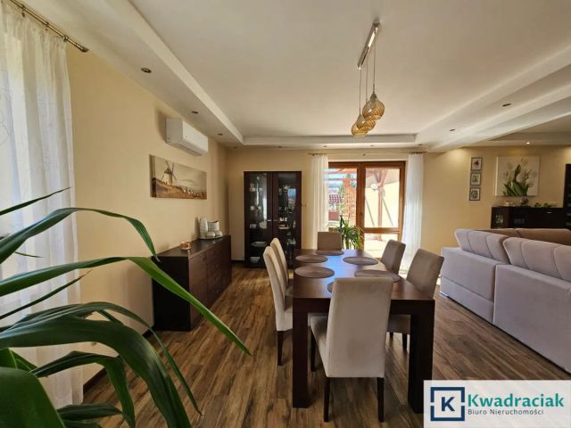 dom wolnostojący, 4 pokoje Żarnowiec. Zdjęcie 11