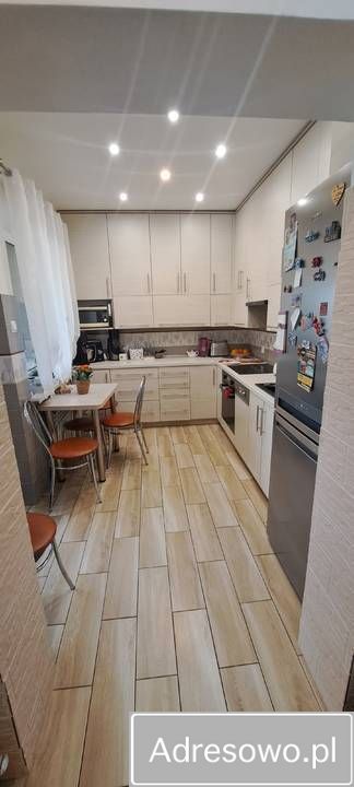 Mieszkanie 4-pokojowe Szwaruny. Zdjęcie 3