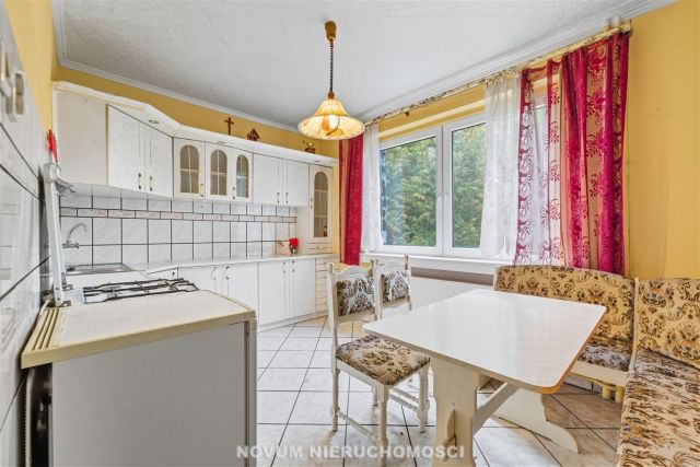 dom wolnostojący, 9 pokoi Świerklaniec. Zdjęcie 10