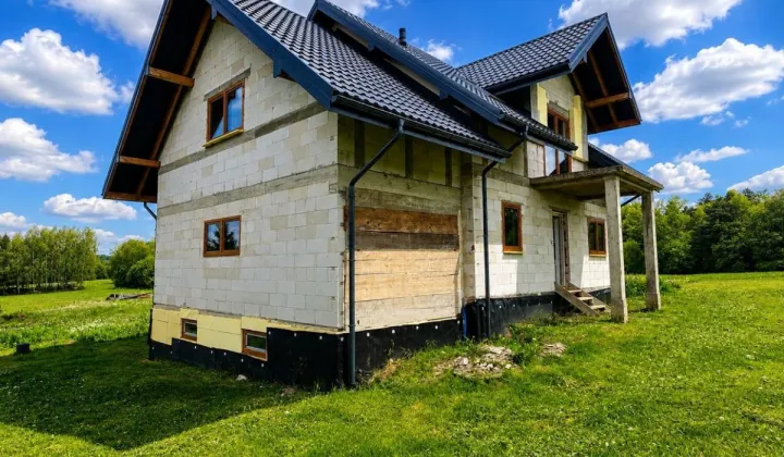 dom wolnostojący, 6 pokoi Poraż