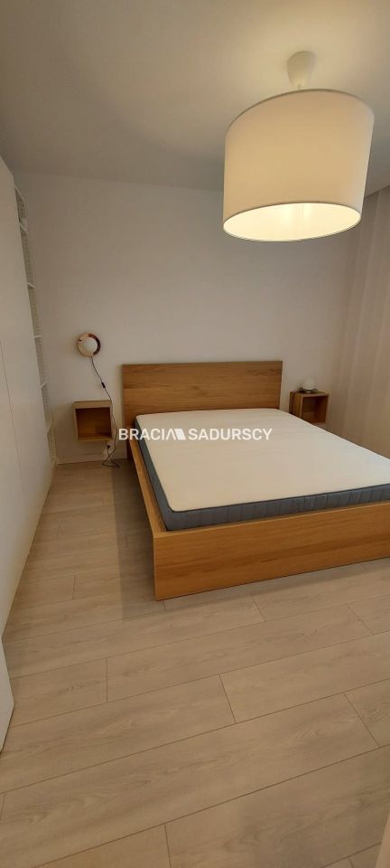 Mieszkanie 10-pokojowe Zabawa. Zdjęcie 19