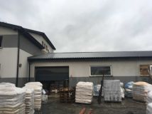 Hala/magazyn Białka. Zdjęcie 2