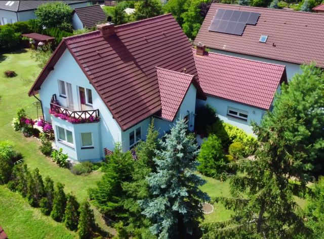 dom wolnostojący, 5 pokoi Jelcz-Laskowice, ul. Kazimierza Tymienieckiego. Zdjęcie 1