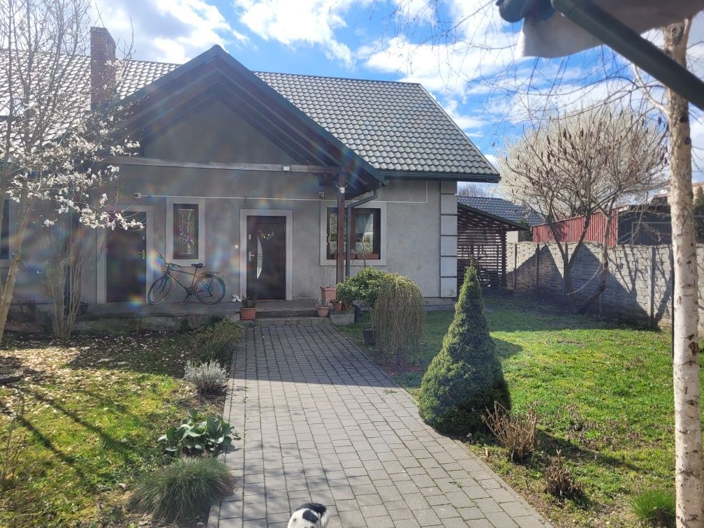 dom wolnostojący, 4 pokoje Nisko, ul. Nowa-Boczna. Zdjęcie 1