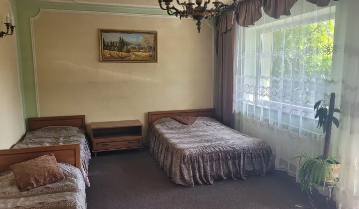 dom wolnostojący, 10 pokoi Wieliczka Lekarka, ul. Osiedlowa