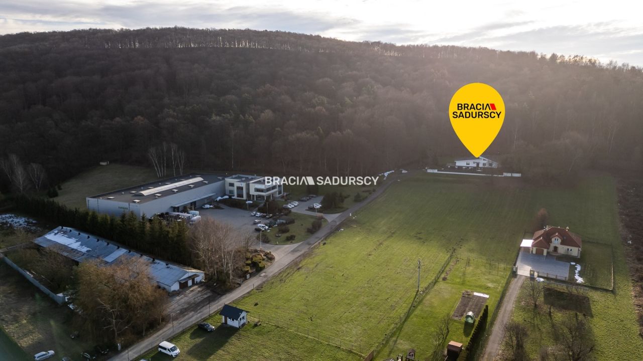 dom wolnostojący, 8 pokoi Zabierzów, ul. Krakowska. Zdjęcie 4