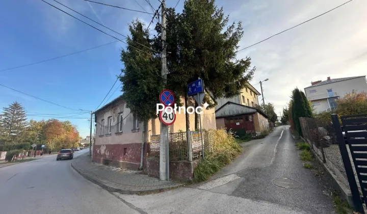 dom wolnostojący Miechów, ul. Powstańców 1863 r.