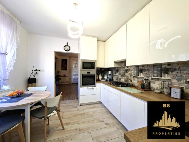 dom wolnostojący, 7 pokoi Nowy Dwór Mazowiecki. Zdjęcie 1