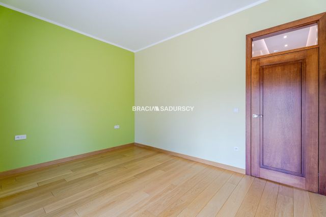 dom wolnostojący, 5 pokoi Niepołomice. Zdjęcie 29
