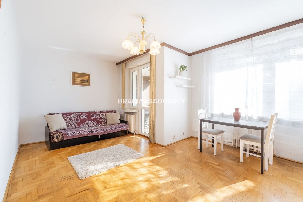 Mieszkanie 3-pokojowe Kraków Nowa Huta, os. Piastów. Zdjęcie 4