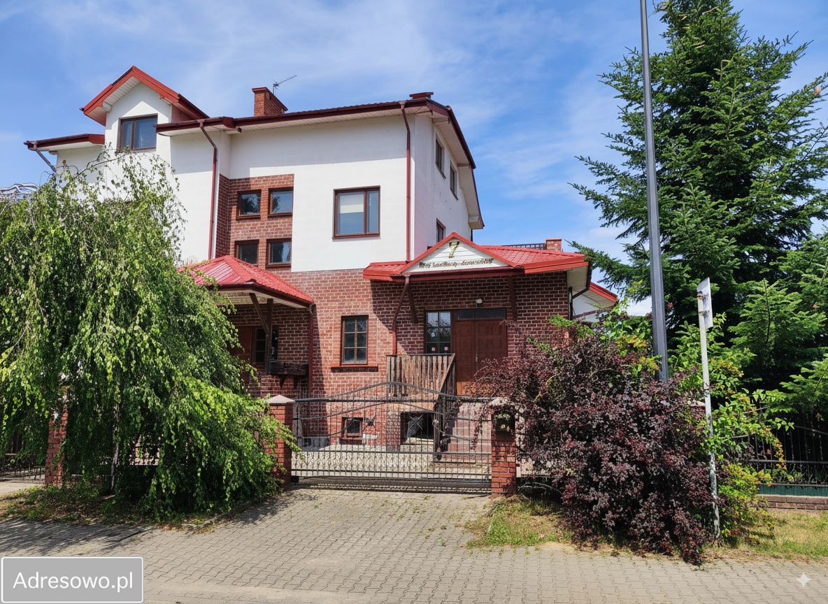 dom wolnostojący, 10 pokoi Lublin Dziesiąta, ul. Janiny Porazińskiej. Zdjęcie 1