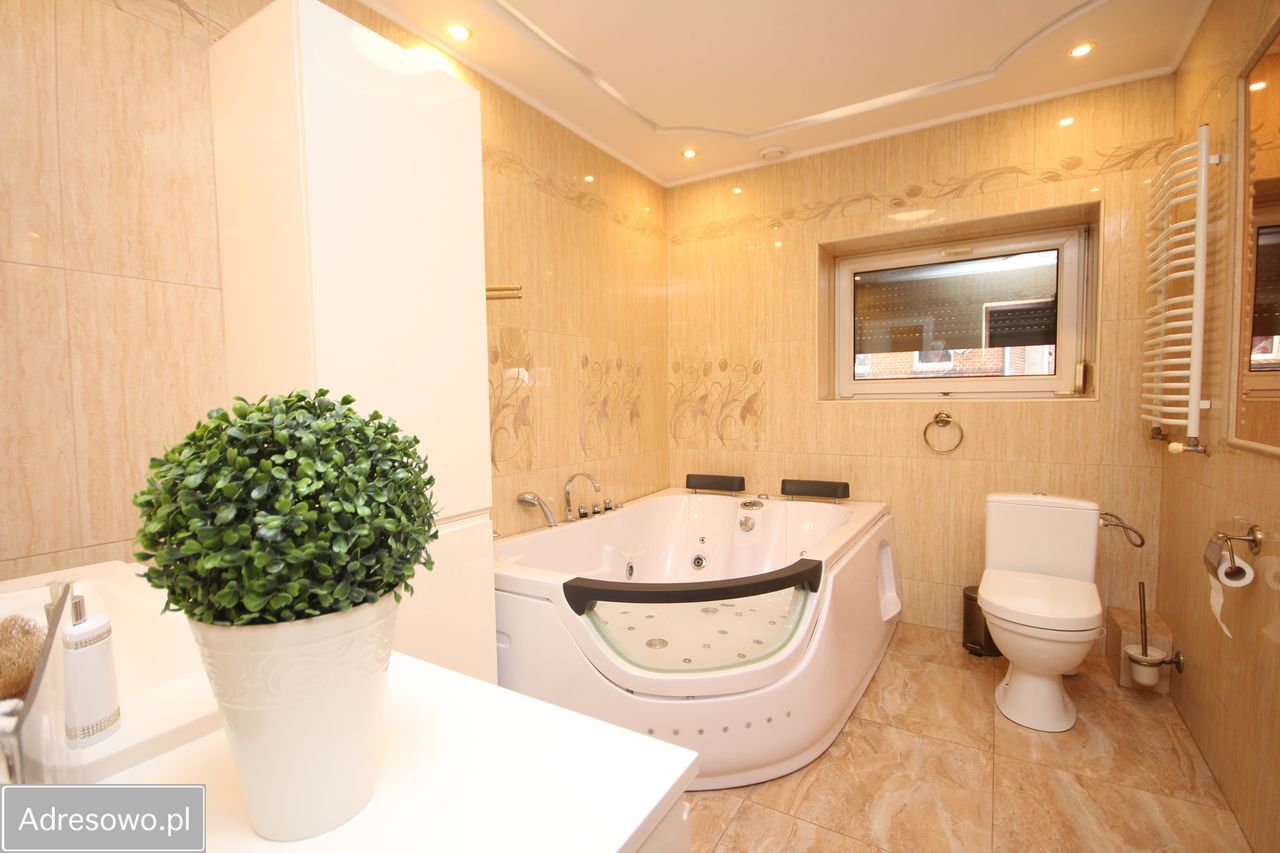 dom wolnostojący, 10 pokoi Boguszów-Gorce Gorce, ul. Tadeusza Kościuszki. Zdjęcie 17