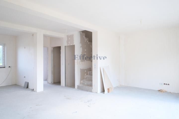 bliźniak, 5 pokoi Miękinia. Zdjęcie 15