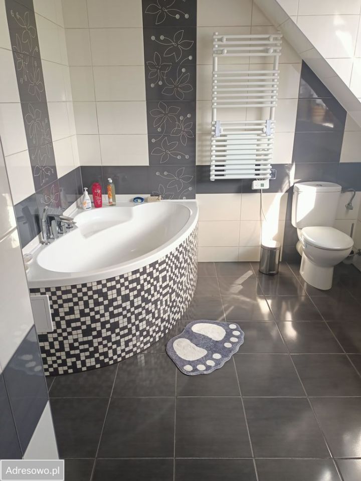 dom wolnostojący, 8 pokoi Ligota, ul. Mała. Zdjęcie 3