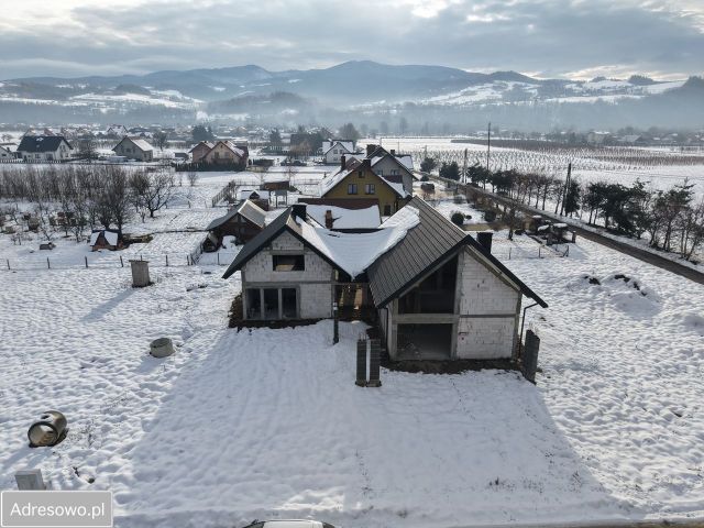 dom wolnostojący, 6 pokoi Kadcza. Zdjęcie 1