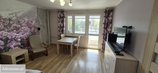 Mieszkanie 4-pokojowe Kraków Mistrzejowice, os. Złotego Wieku. Zdjęcie 1