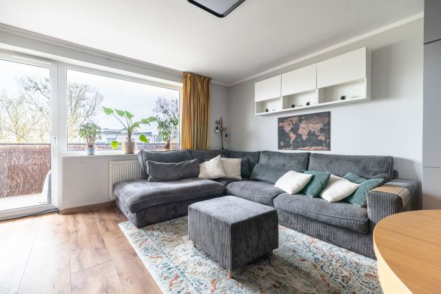 Mieszkanie 3-pokojowe Gdynia Karwiny, ul. Leopolda Staffa. Zdjęcie 1