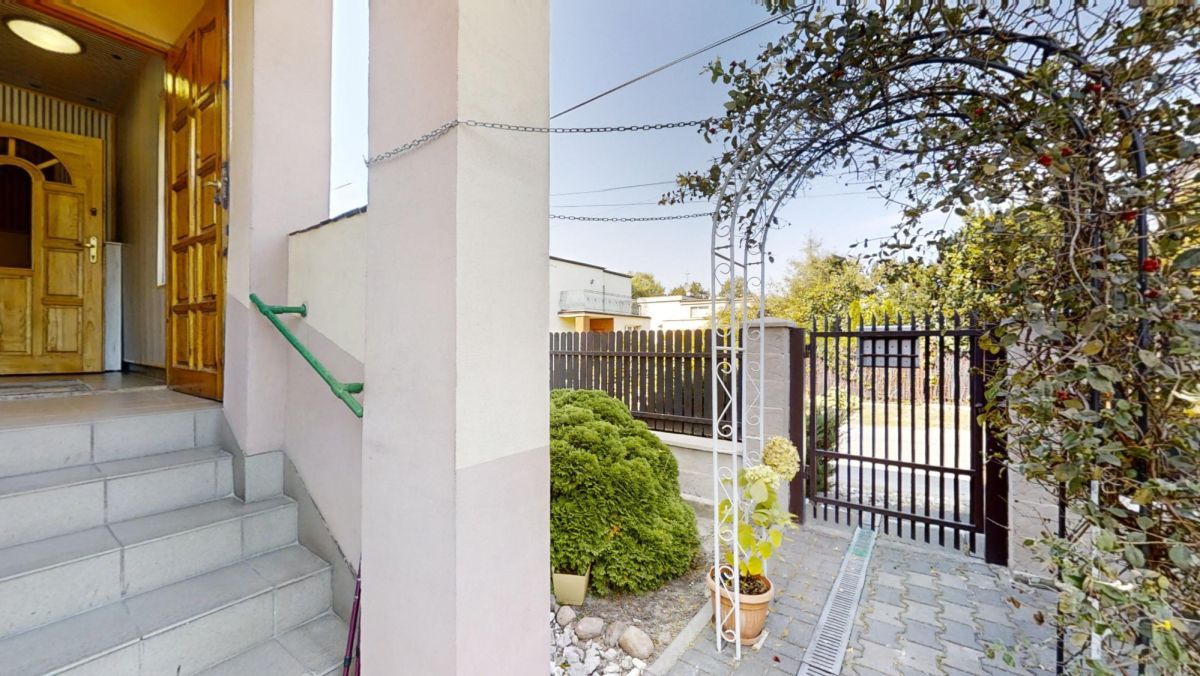 dom wolnostojący, 5 pokoi Zgierz Stare Miasto, ul. ks. Stanisława Staszica