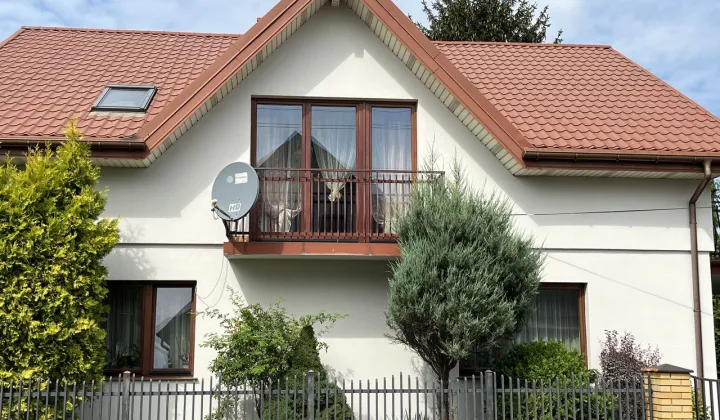 dom wolnostojący, 6 pokoi Koluszki, ul. Poprzeczna