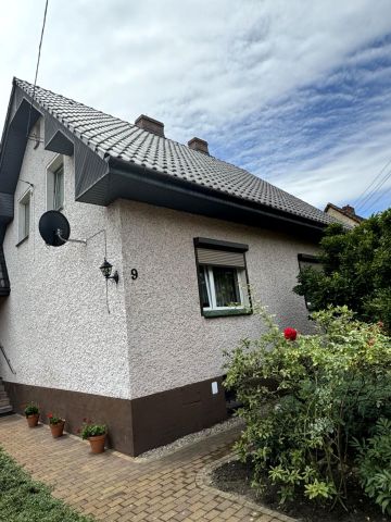 dom wolnostojący, 5 pokoi Wołów, ul. Wiśniowa. Zdjęcie 1