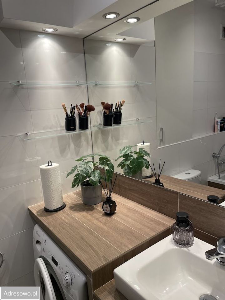 Mieszkanie 2-pokojowe Łódź Dąbrowa. Zdjęcie 2