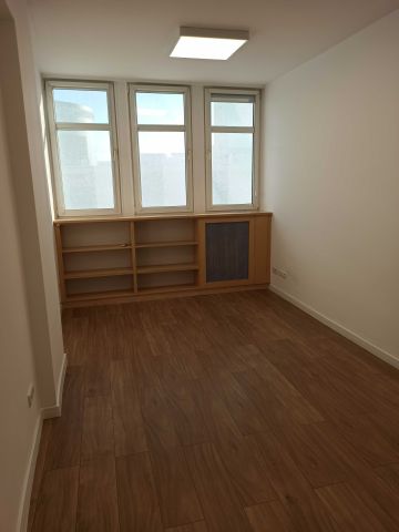 Biuro Wrocław Krzyki. Zdjęcie 1