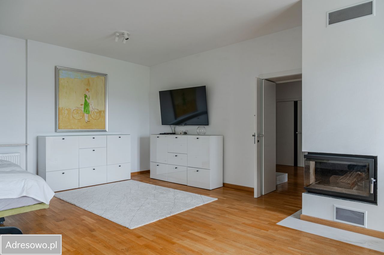 dom wolnostojący, 5 pokoi Magdalenka. Zdjęcie 14