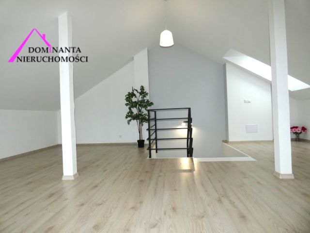 bliźniak, 4 pokoje Pogórze, ul. ks. Jana Twardowskiego. Zdjęcie 16