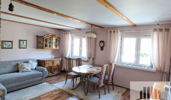 dom szeregowy, 4 pokoje Porajów, os. Piastowskie