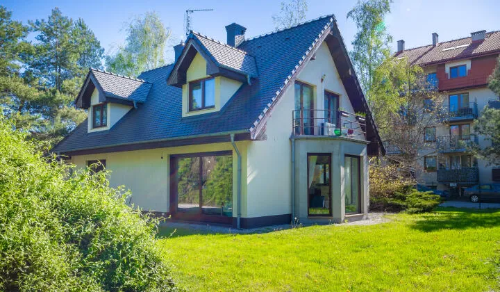 dom wolnostojący, 6 pokoi Wysoka, ul. Brzozowa