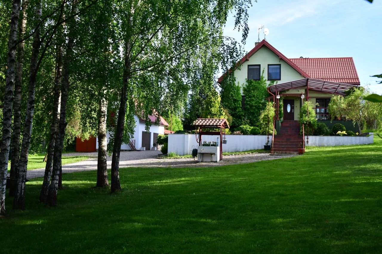 siedlisko, 5 pokoi Krzywe, Krzywe 153. Zdjęcie 2