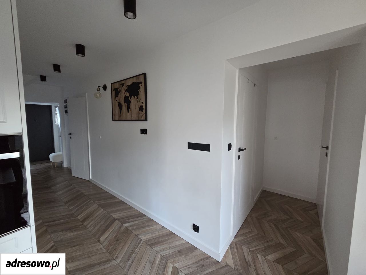 dom wolnostojący, 5 pokoi Piława Górna. Zdjęcie 1