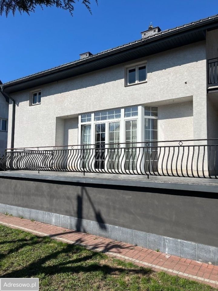 dom wolnostojący, 8 pokoi Międzyrzec Podlaski. Zdjęcie 2