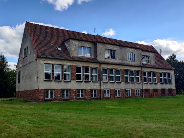 Nieruchomość komercyjna Parzyce. Zdjęcie 1