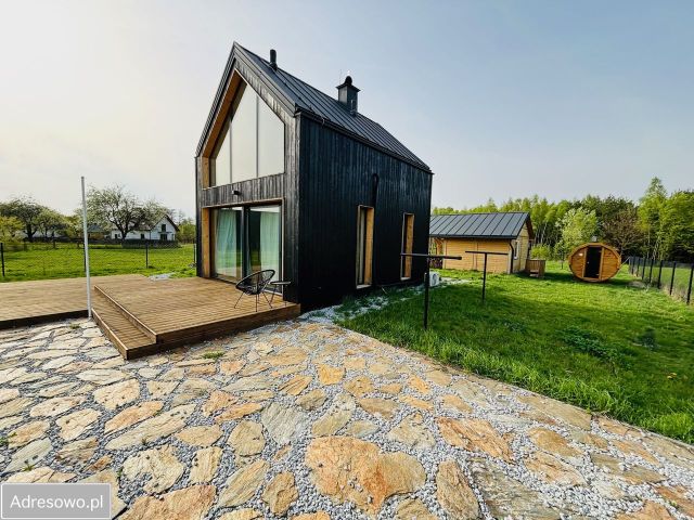 dom wolnostojący, 2 pokoje Stara Huta. Zdjęcie 1