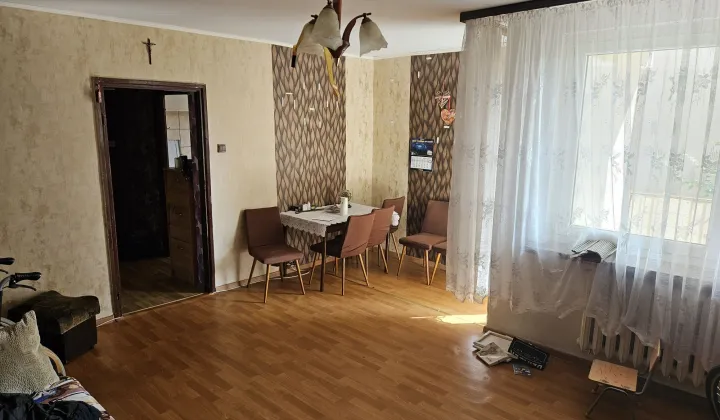 Mieszkanie 4-pokojowe Czarne, ul. Złota