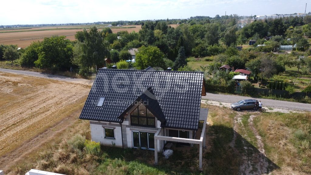 dom wolnostojący, 6 pokoi Świerzna. Zdjęcie 9