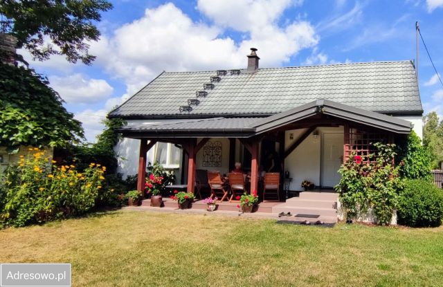 dom wolnostojący, 4 pokoje Józefków. Zdjęcie 1